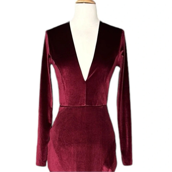 CLUB L Burgundy Velvet MIDI Dress Plunging Neck Faux Wrap US Size 8 - Picture 4 of 16